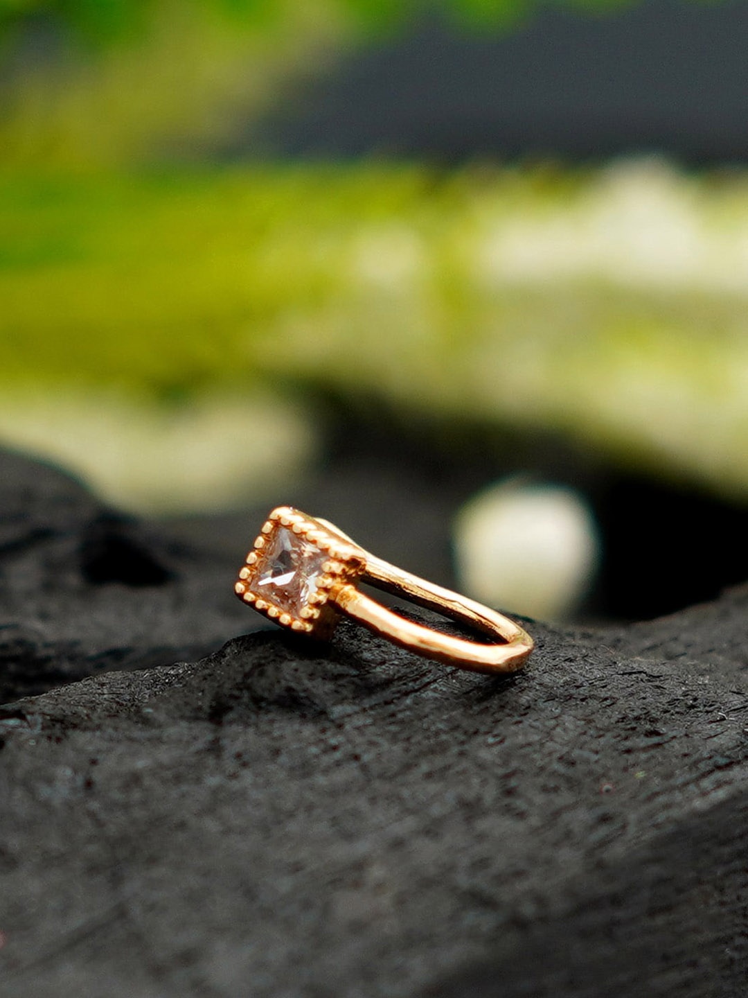 

Ferosh Gold-Toned & White Stone Studded Nosepin