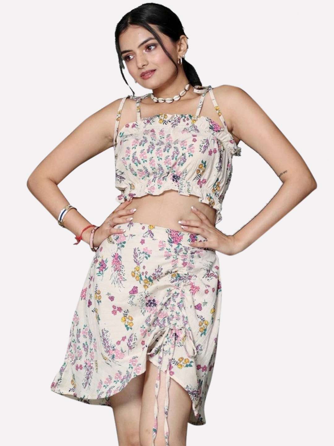 

Fashfun Women White Printed Co-Ords