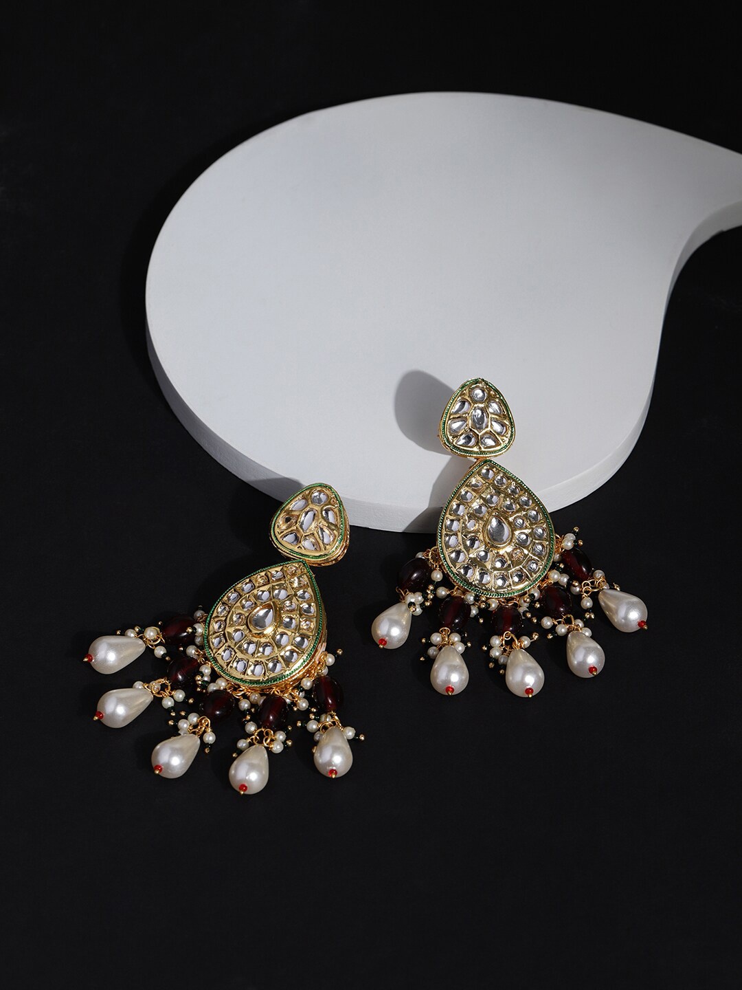 

Ruby Raang Gold-Toned & White Kundan Contemporary Gold-Plated Jhumkas Earrings