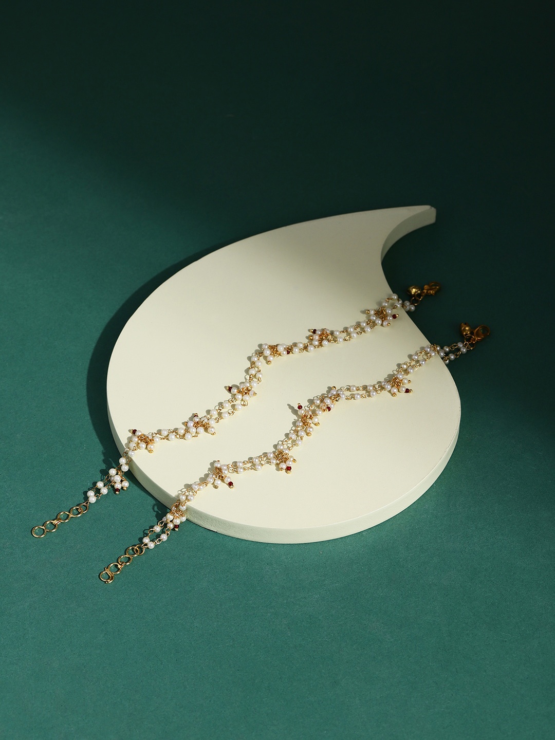 

Ruby Raang Gold-Plated White Kundan Studded & Beaded Anklet