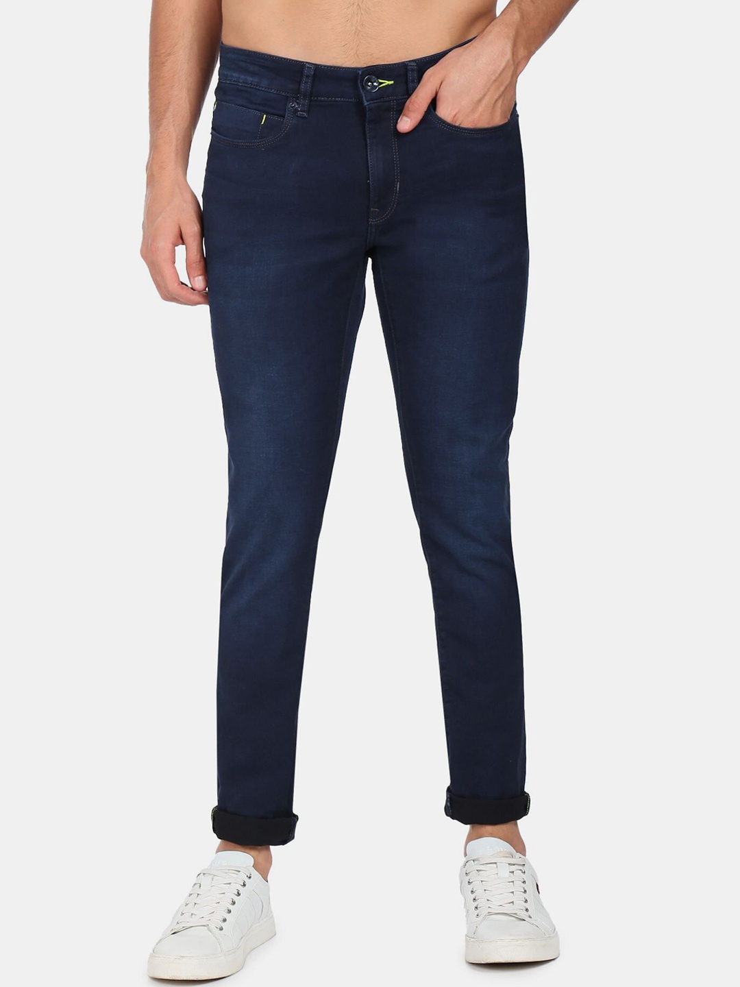 

Flying Machine Men Blue Slim Fit Light Fade Jeans
