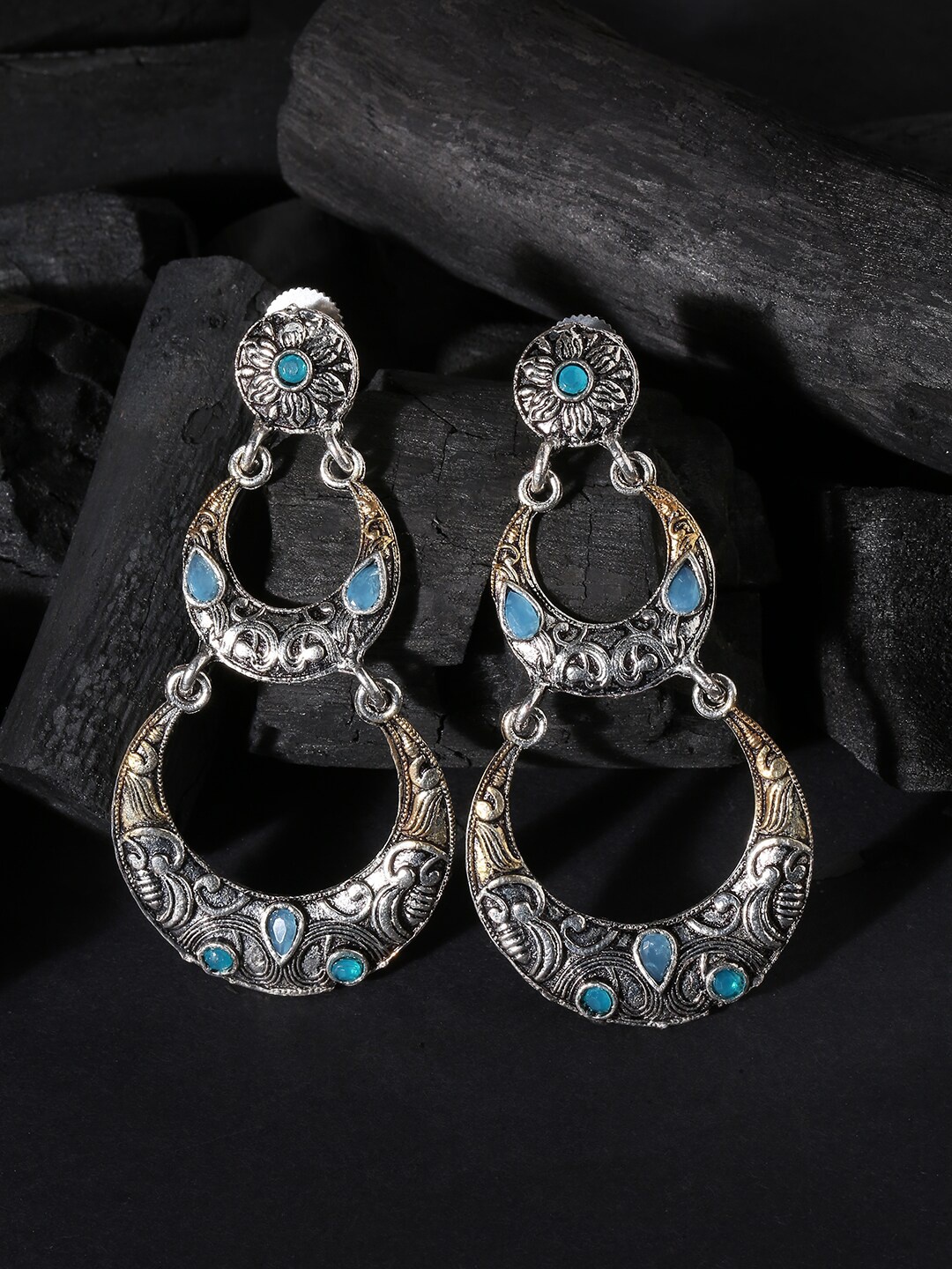 

OOMPH Silver-Toned & Gold-Toned Contemporary Drop Earrings
