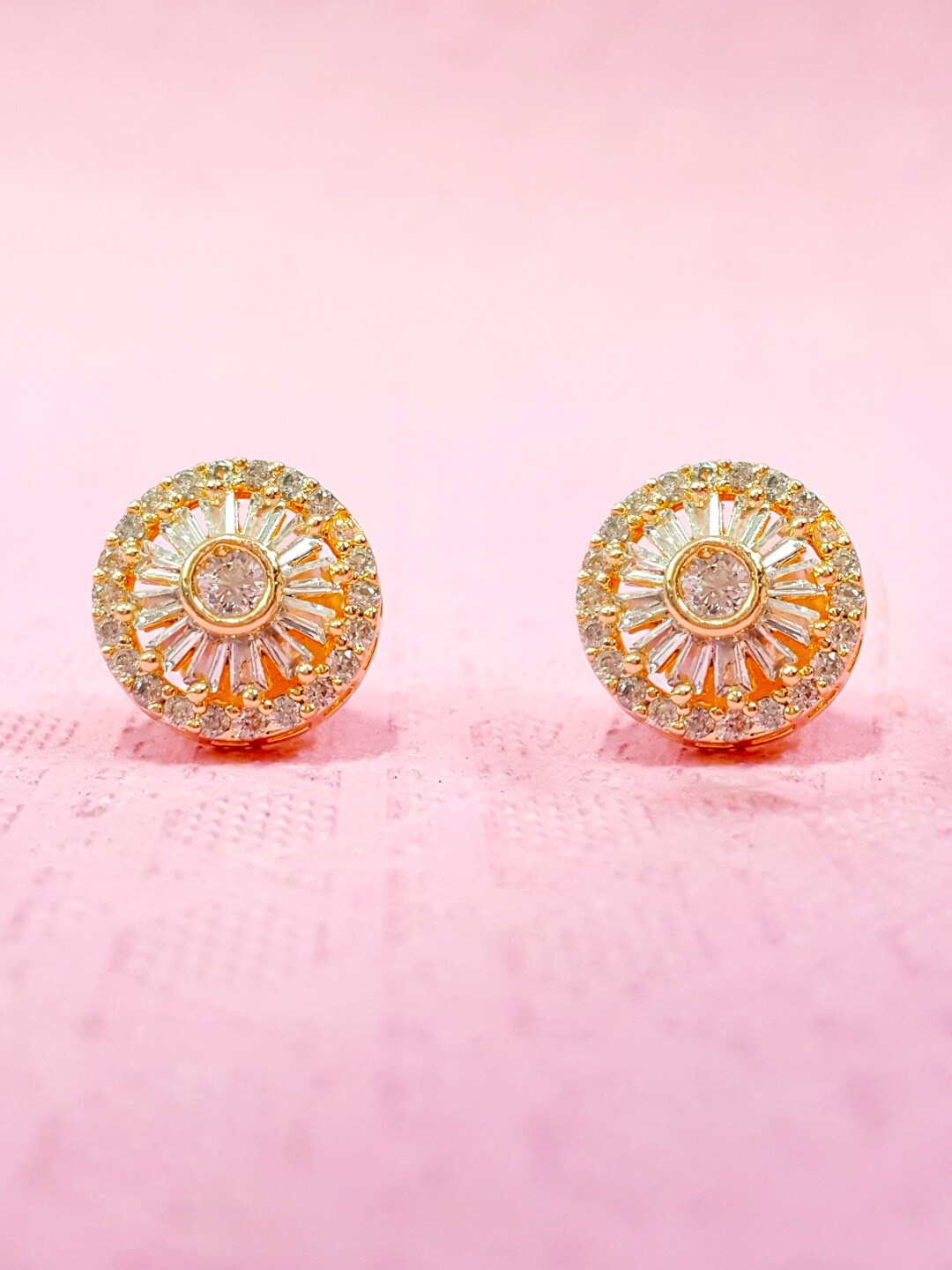 

OOMPH Rose Gold Circular Cubic Zirconia Studs Earrings