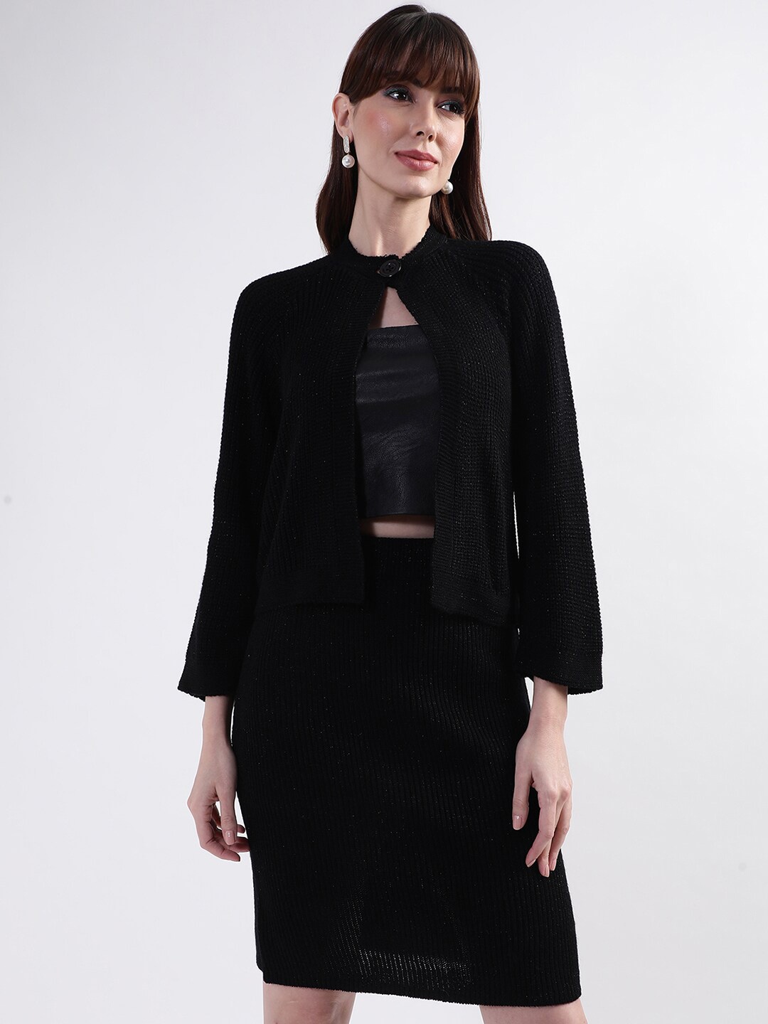 

CENTRESTAGE Women Acrylic Black