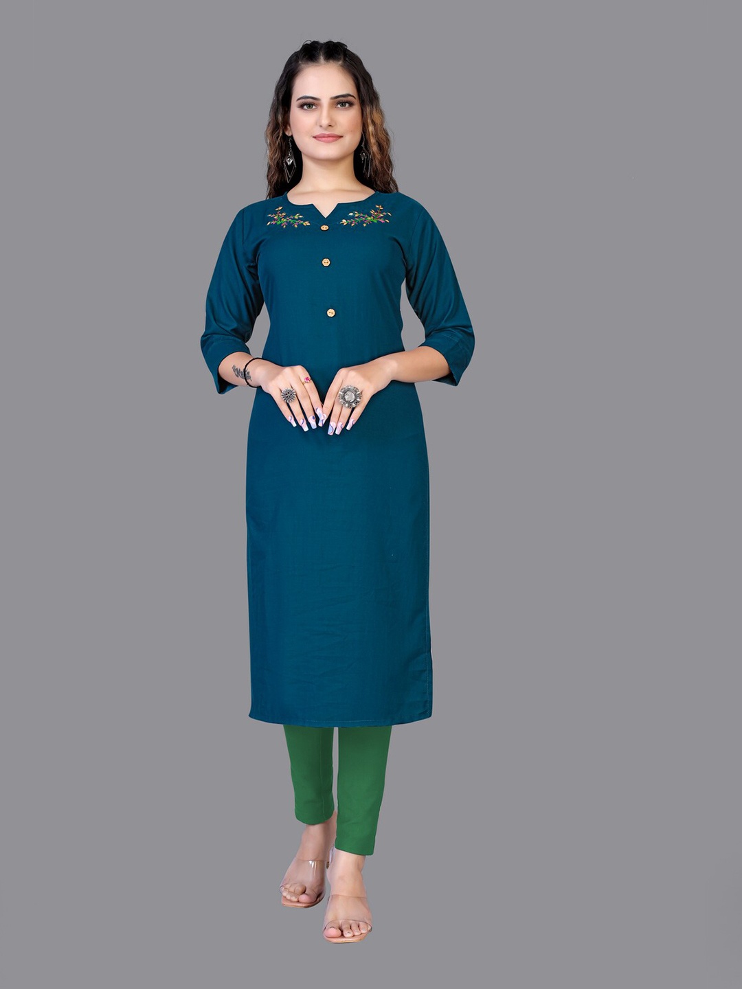 

Fashion FRICKS Women Teal Embroidered Floral Kurta