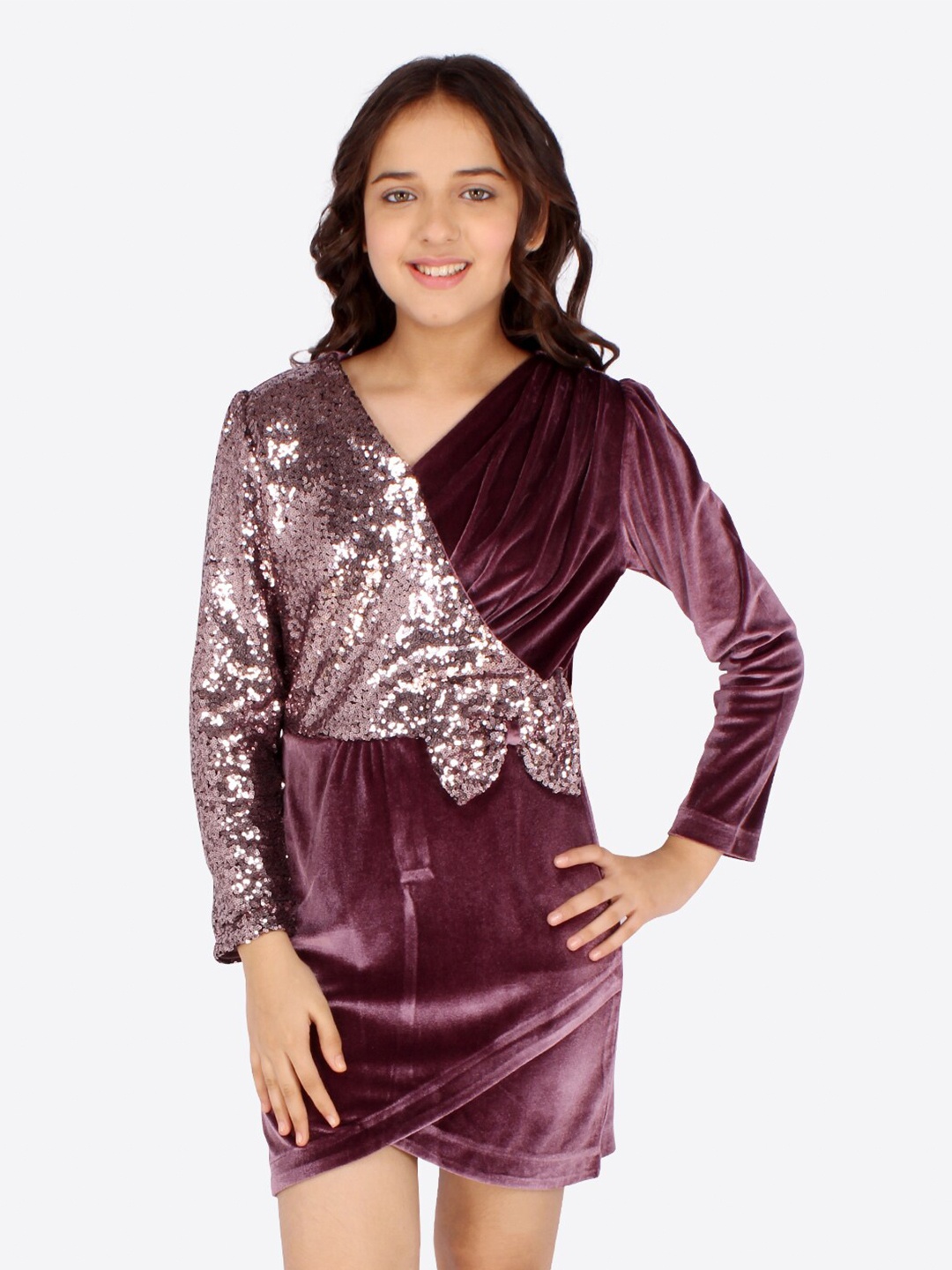 

CUTECUMBER Purple Embellished Sequined Velvet Dress