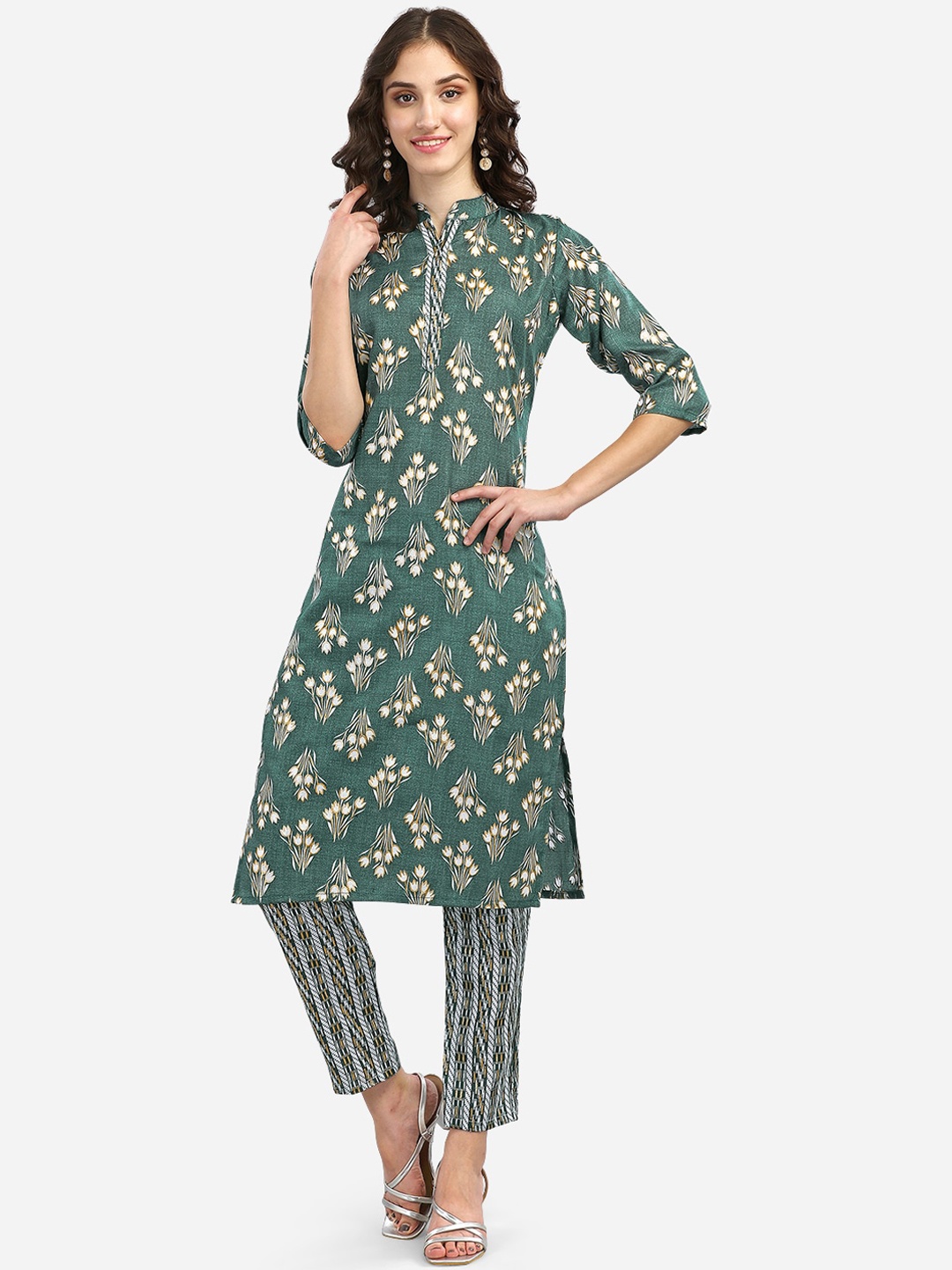 

GUFRINA Women Green Floral Printed Kurta with Trouser