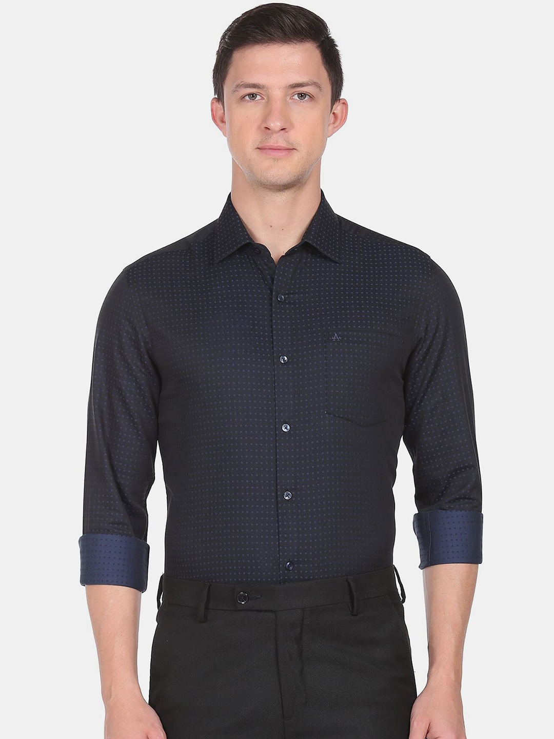 

Arrow Men Black & Blue Printed Cotton Slim Fit Formal Shirt