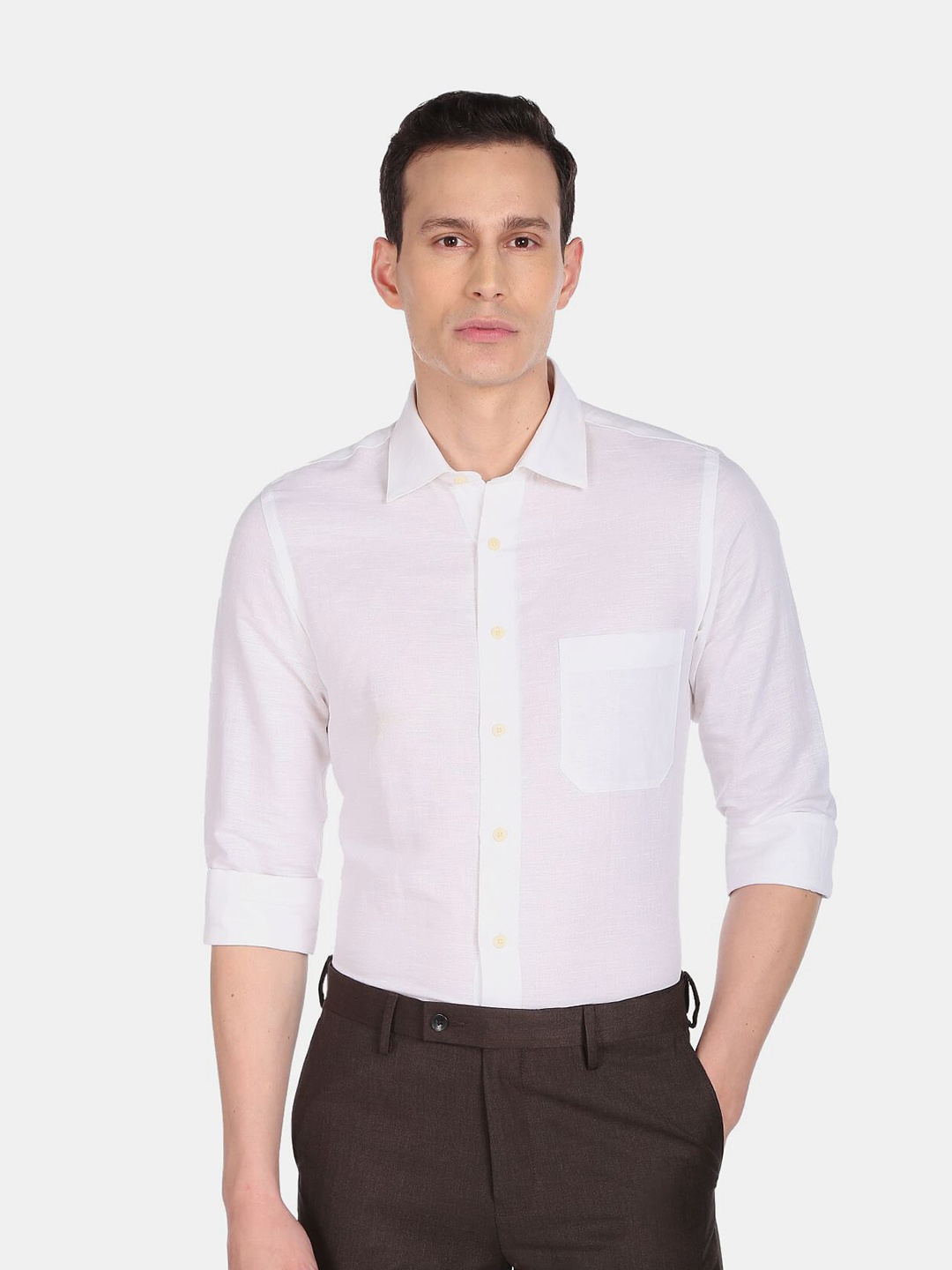 

Arrow Men White Solid Cotton Regular Fit Formal Shirt