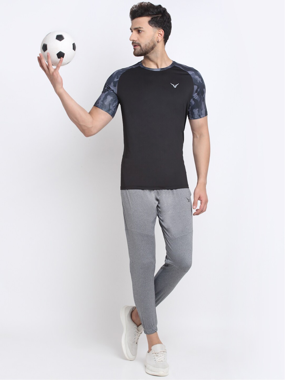 

Invincible Men Camo T-Shirt, Black