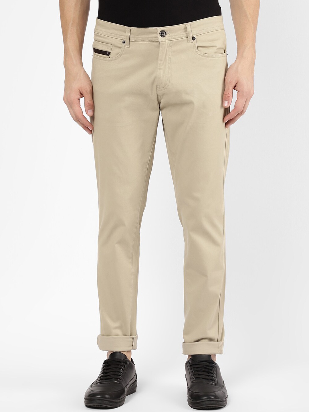 

R&B Men Beige Cotton Trousers