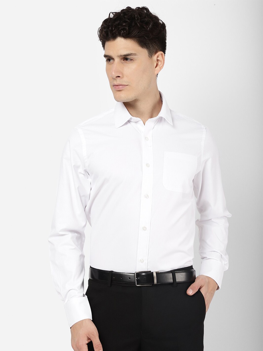 

R&B Men White Solid Cotton Formal Shirt
