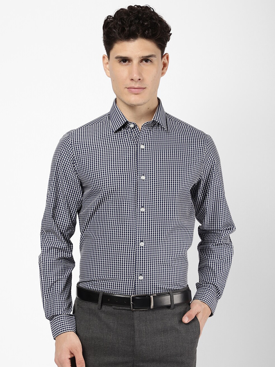 

R&B Men Navy Blue & Cream Micro Checked Cotton Formal Shirt