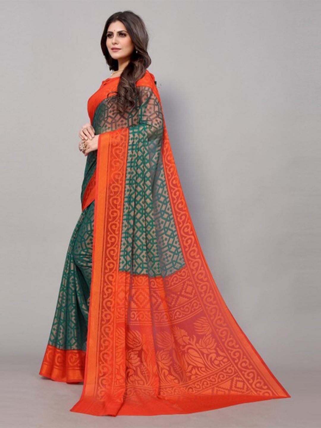 

Yashika Teal & Orange Geometric Printed Saree