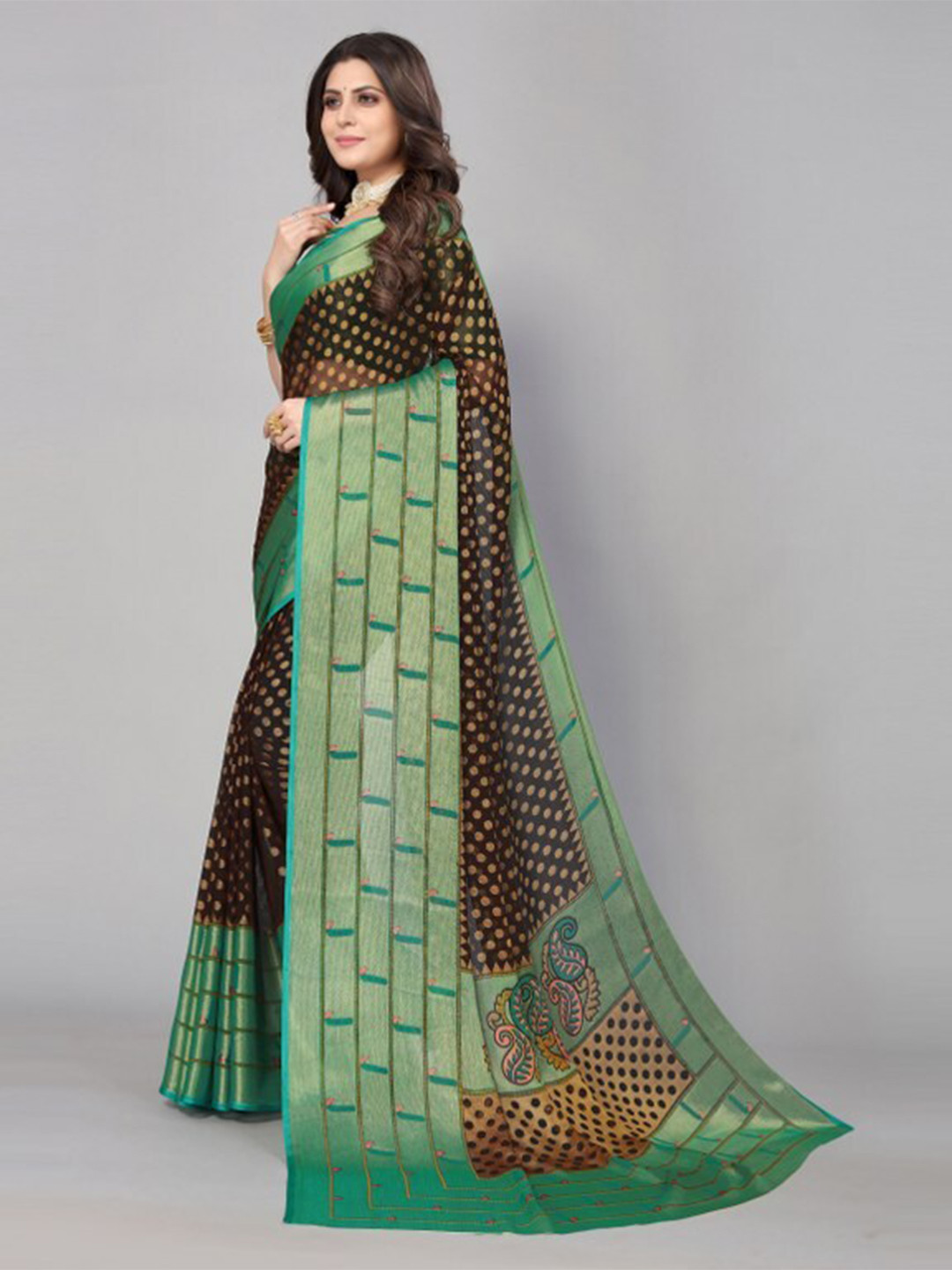 

Yashika Black & Green Polka Dots Printed Saree