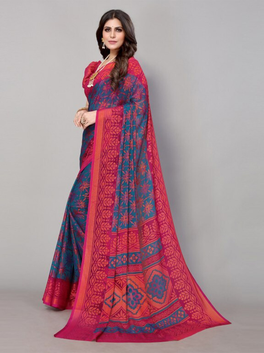 

Yashika Blue & Red Floral Printed Saree