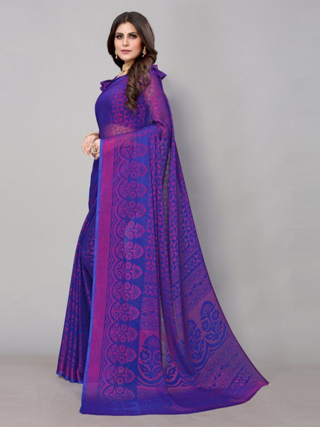 

Yashika Blue & Pink Floral Printed Saree