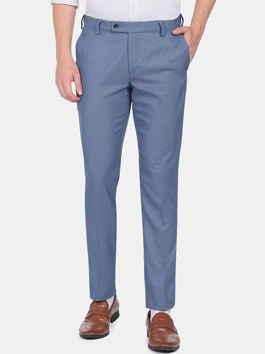 

Arrow Men Blue Solid Autoflex Tailored Formal Trousers
