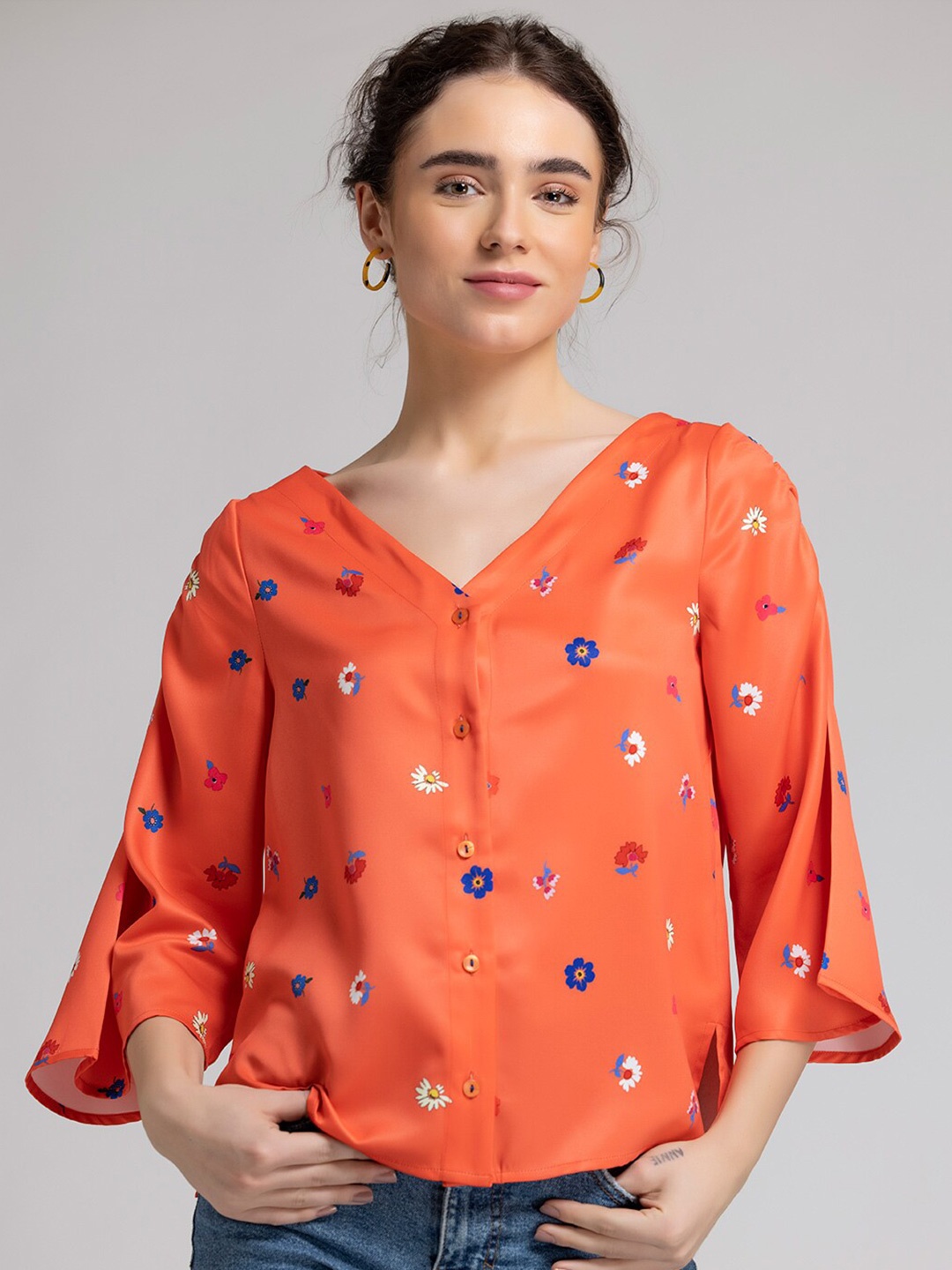 

SHAYE Women Women Orange Comfort Boxy Floral Printed Casual Shirt