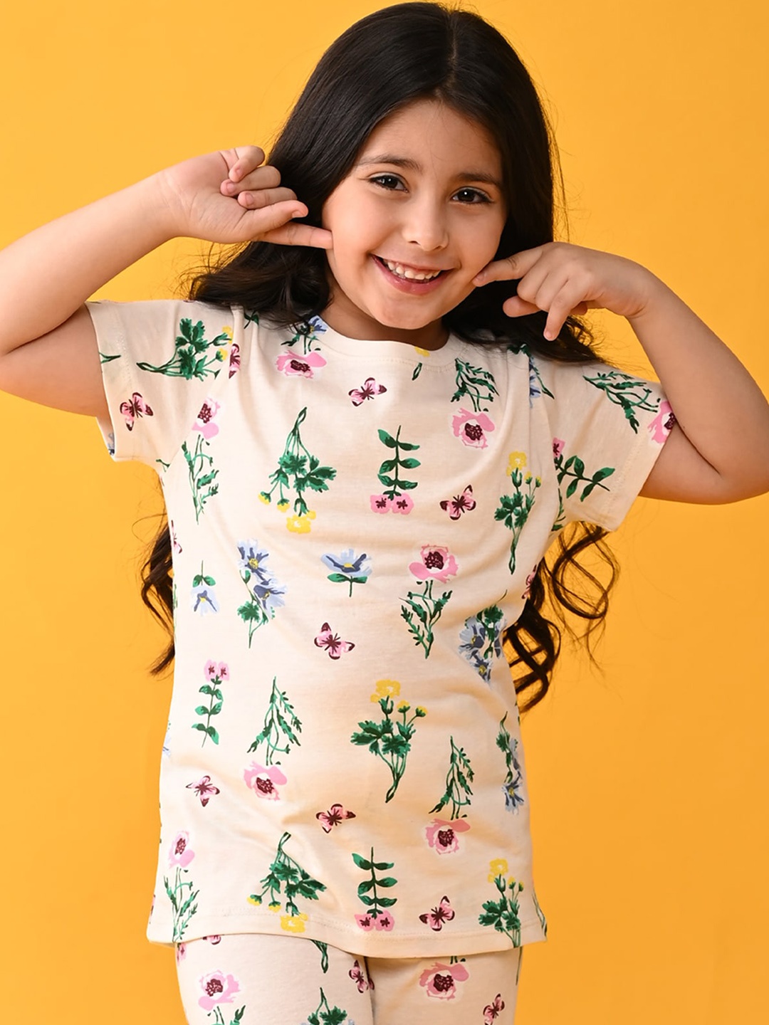 

Anthrilo Girls Off White & Green Printed Pure Cotton Night suit