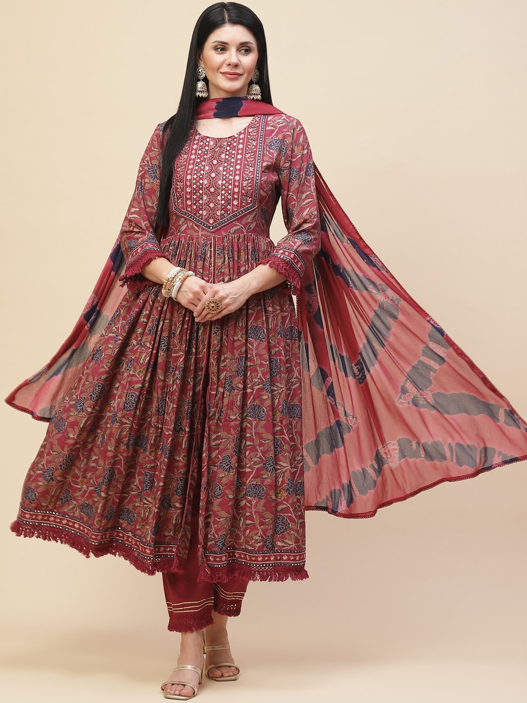 

Meena Bazaar Women Maroon Floral Printed Pleated Sequinned Kurta with Trousers & With Dupatta