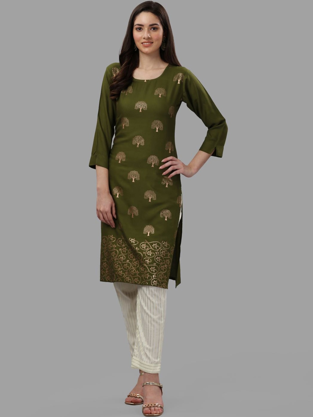 

GUFRINA Women Green Floral Printed Kurta with Trousers
