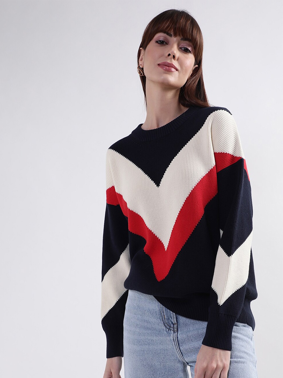 

GANT Women Black & White Colourblocked Pullover