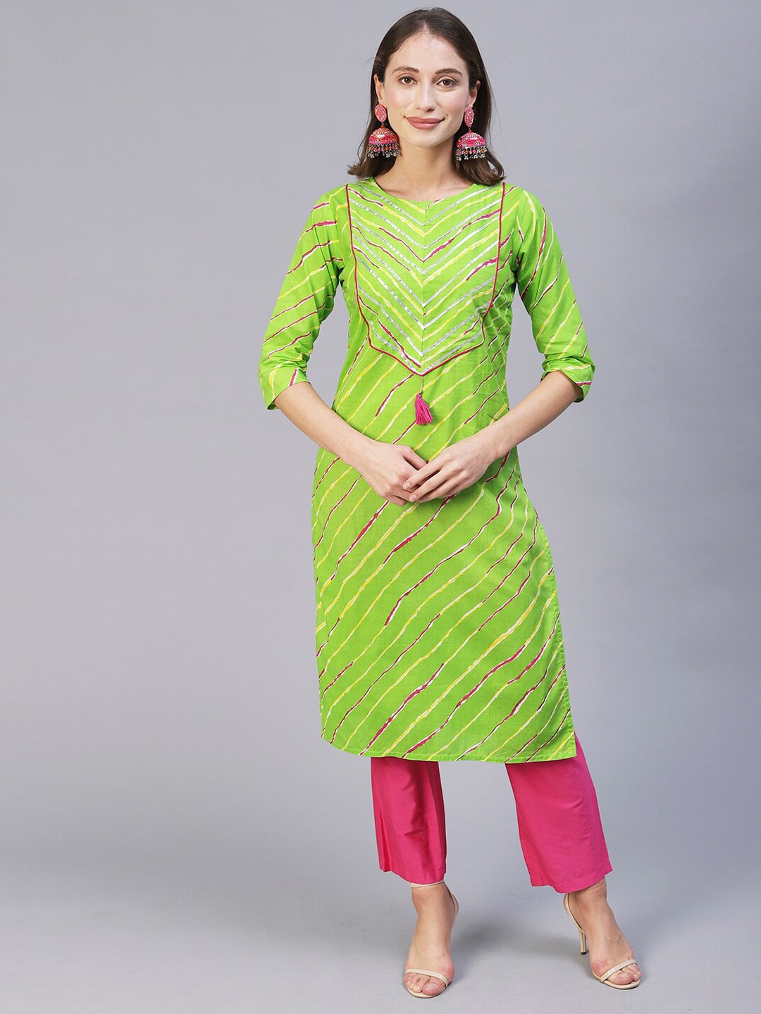 

POONAM DESIGNER Women Green Striped Gotta Patti Kurta