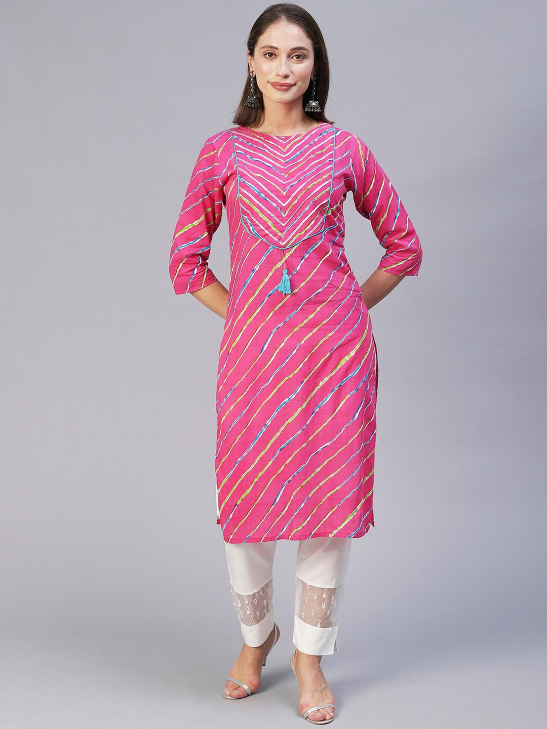 

POONAM DESIGNER Women Pink Printed Gotta Patti Kurta