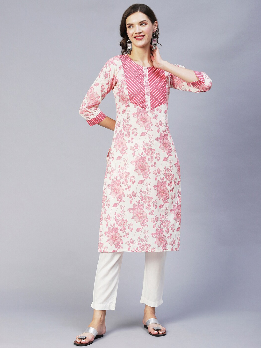 

POONAM DESIGNER Women Cream-Coloured Floral Printed Kurta