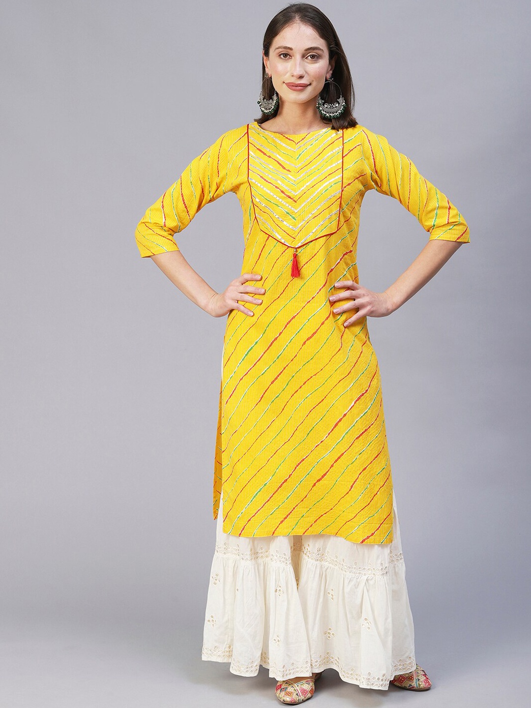 

POONAM DESIGNER Women Yellow Yoke Design Kurta