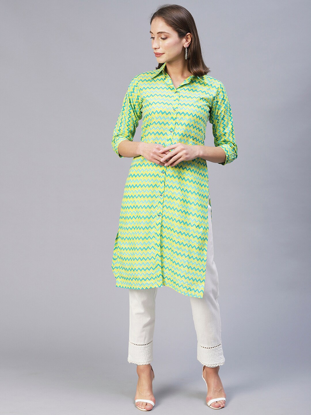 

POONAM DESIGNER Women Green Printed Kurta