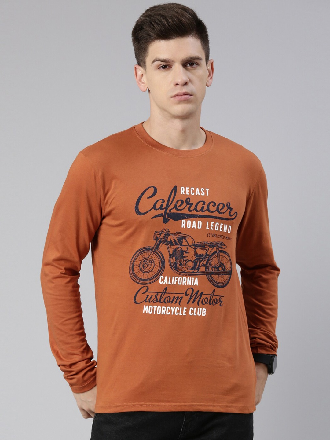 

recast Men Brown Typography Printed Bio Finish Cotton T-shirt