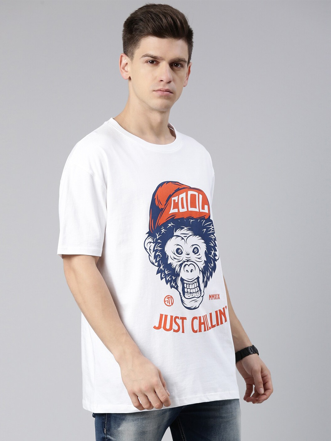 

recast Men White Printed Bio Finish Oversized Cotton T-shirt