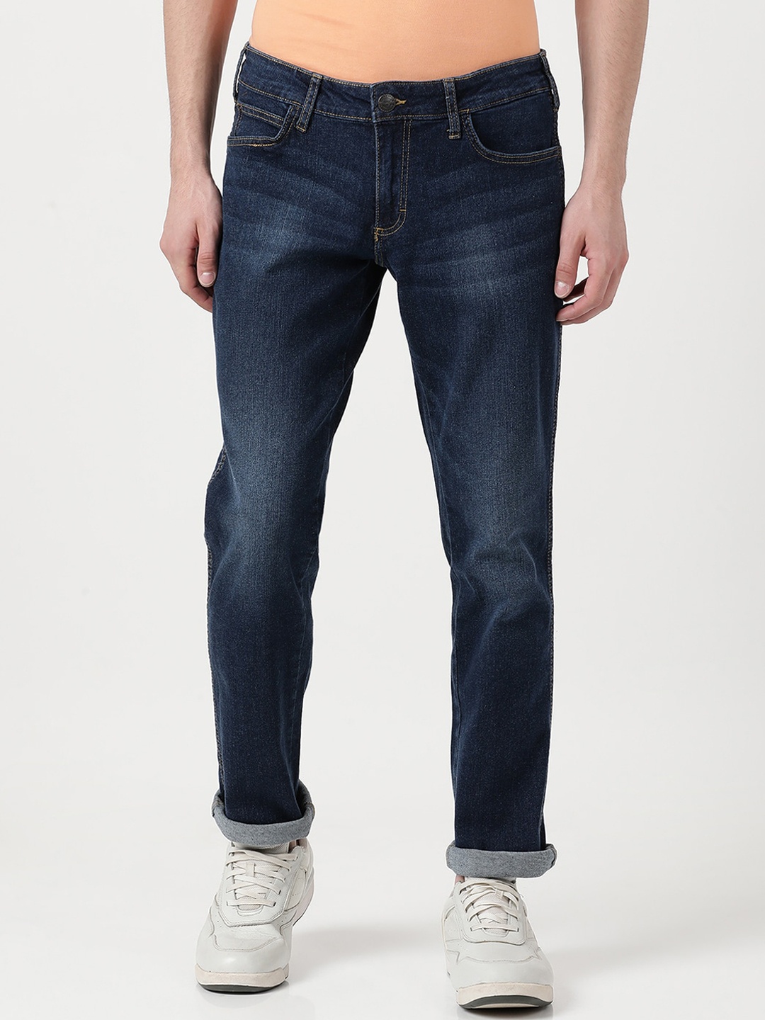 

Wrangler Men Blue Skanders Slim Fit Low-Rise Light Fade Stretchable Jeans