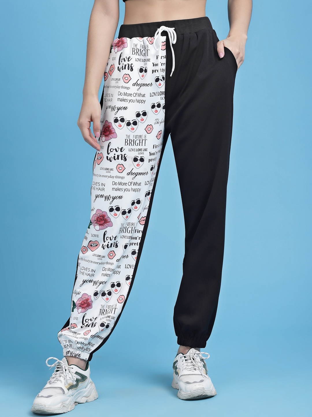 

KASSUALLY Women White Graphic Printed Joggers