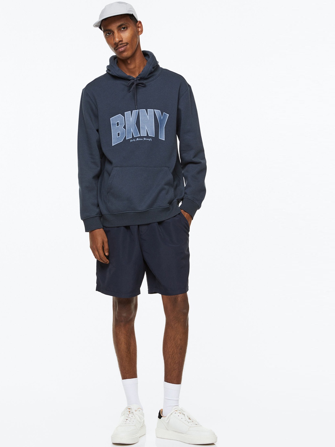 

H&M Men Blue Relaxed Fit Nylon shorts