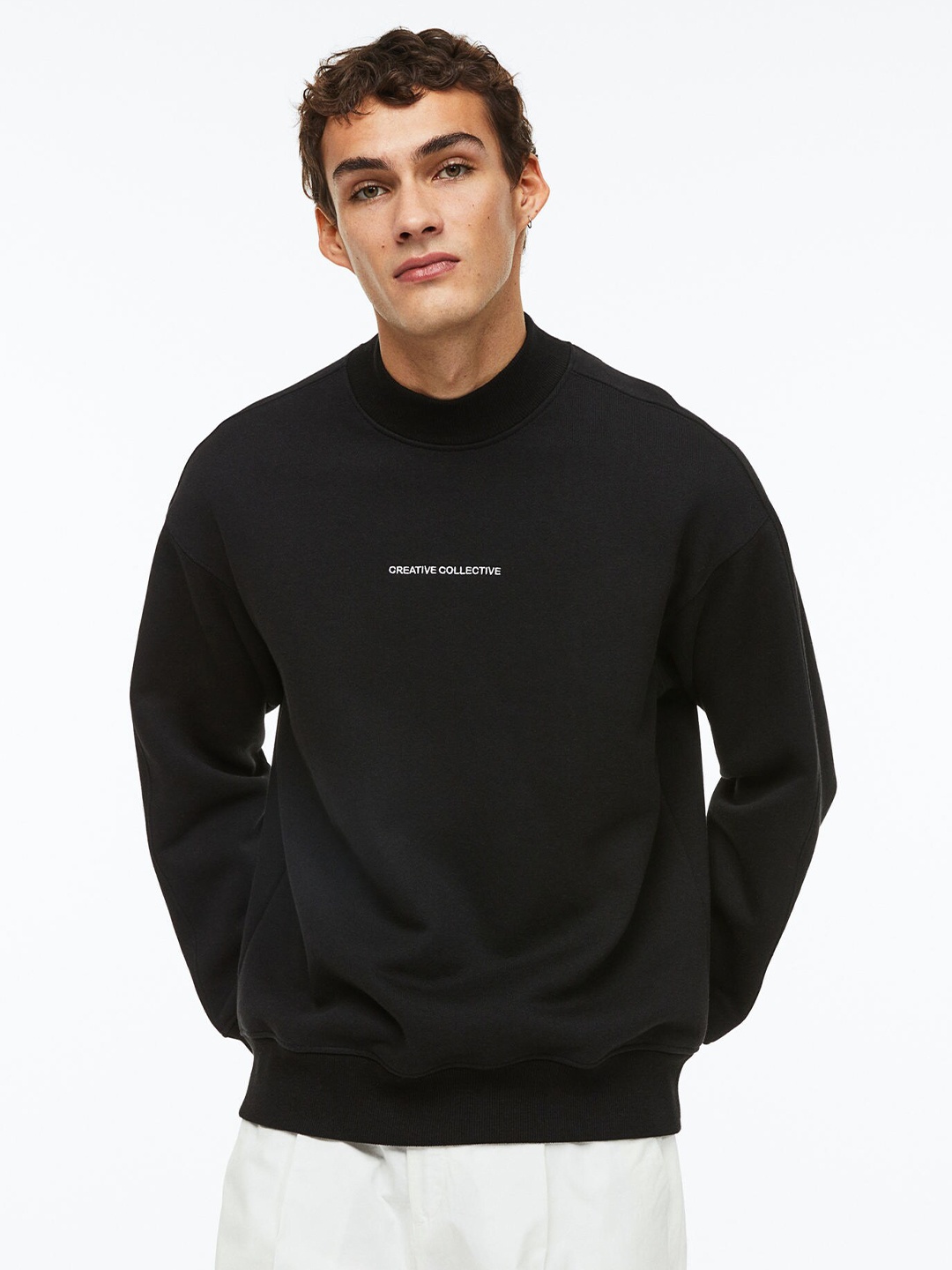 

H&M Men Black Relaxed Fit Sweatshirt