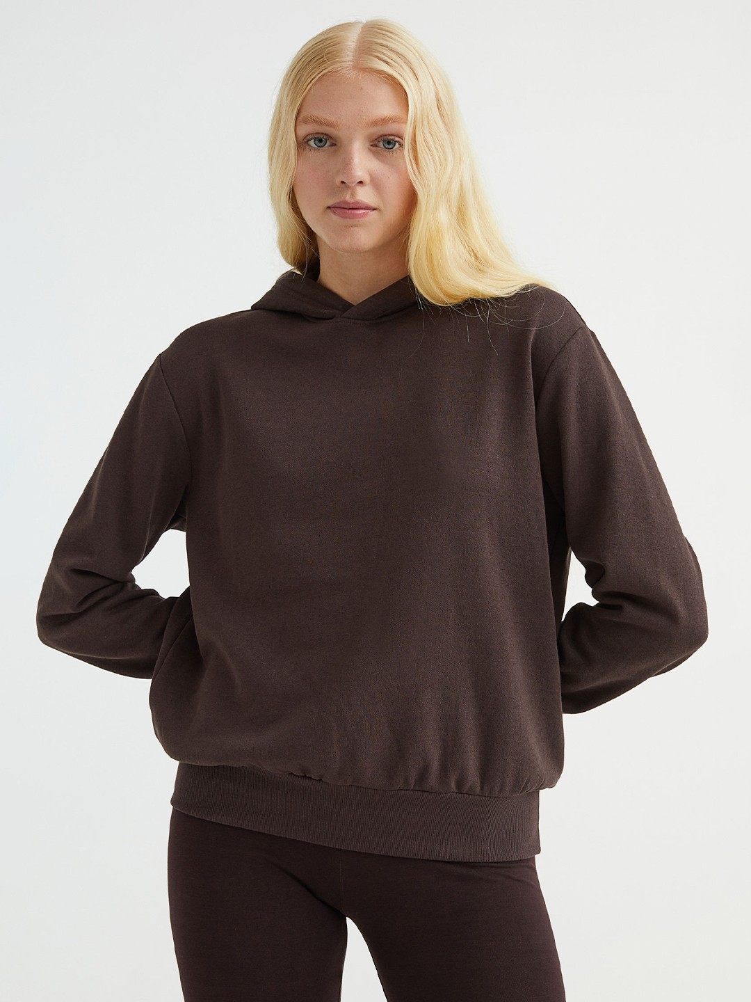 

H&M Woman Brown Hoodie