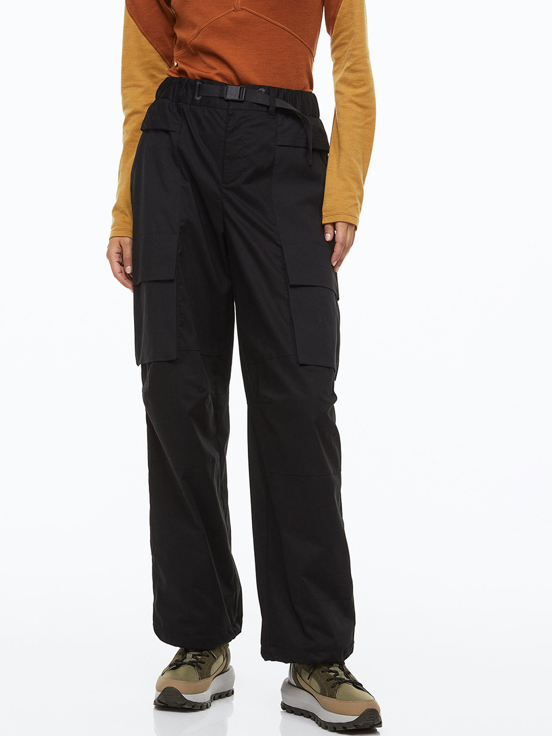 

H&M Women Black Water-Repellent Outdoor Trousers