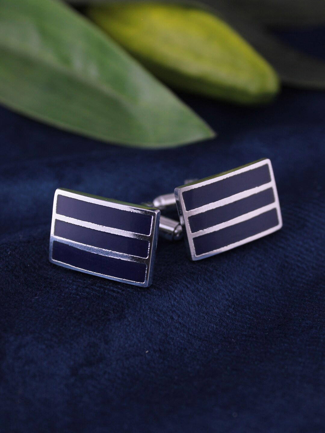 

Kavove Men Silver-Toned & Blue Rectangle Shape Cufflink