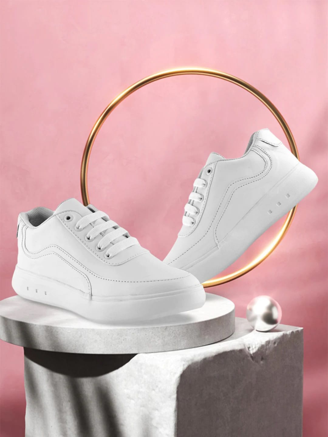 

ZAPATOZ Girls White Solid Sneakers