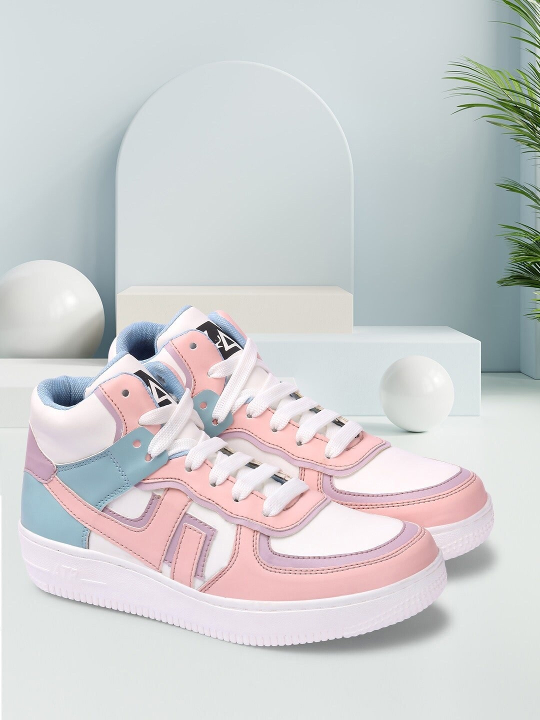 

ZAPATOZ Girls Pink Colourblocked Sneakers