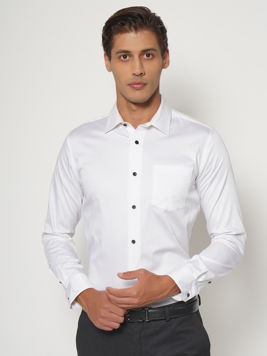 

Blackberrys Men White Slim Fit Formal Shirt