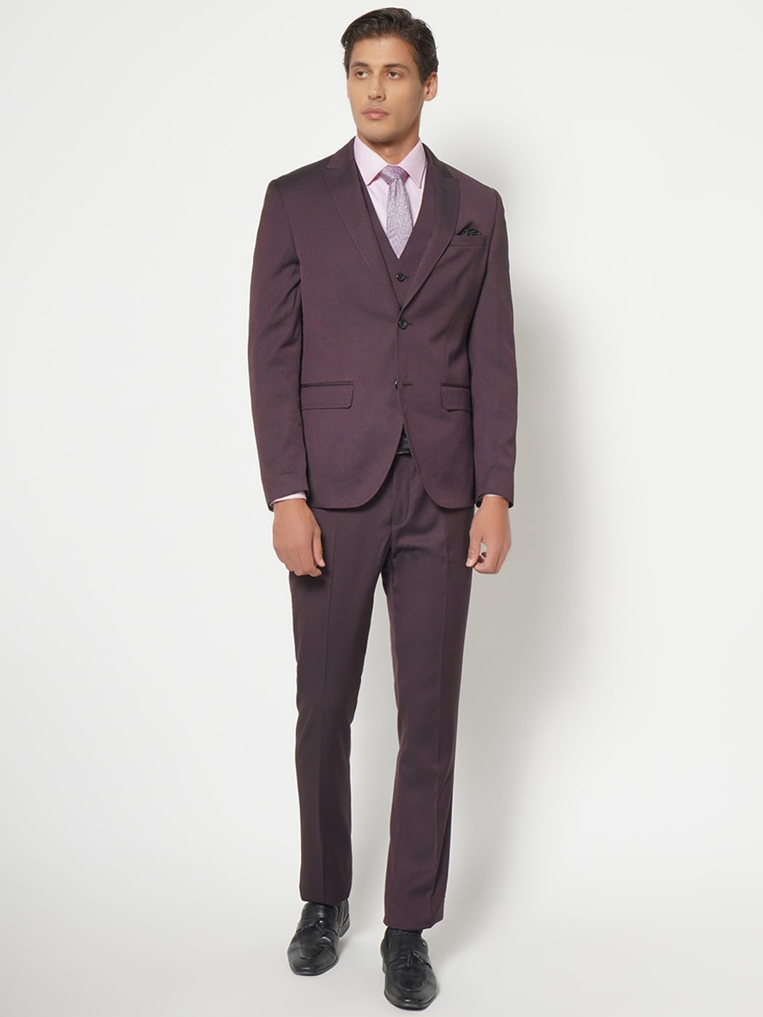 

Blackberrys Men Maroon Solid Slim-Fit Single Breasted 2-Piece Suits