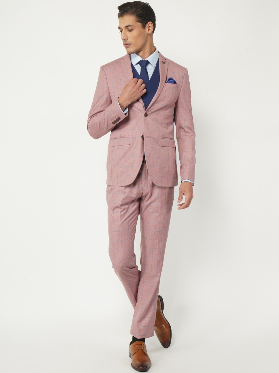 

Blackberrys Men Pink Checked Single-Breasted Slim-Fit 4-Piece Formal Suit