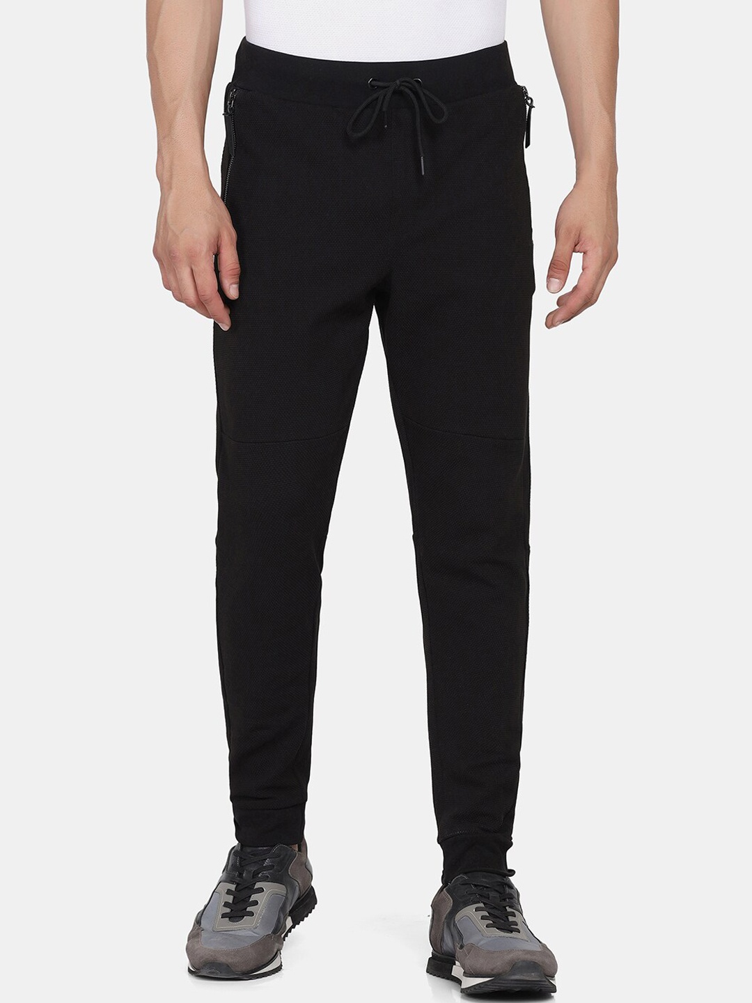 

Blackberrys Men Black Solid Slim-Fit Track Pants