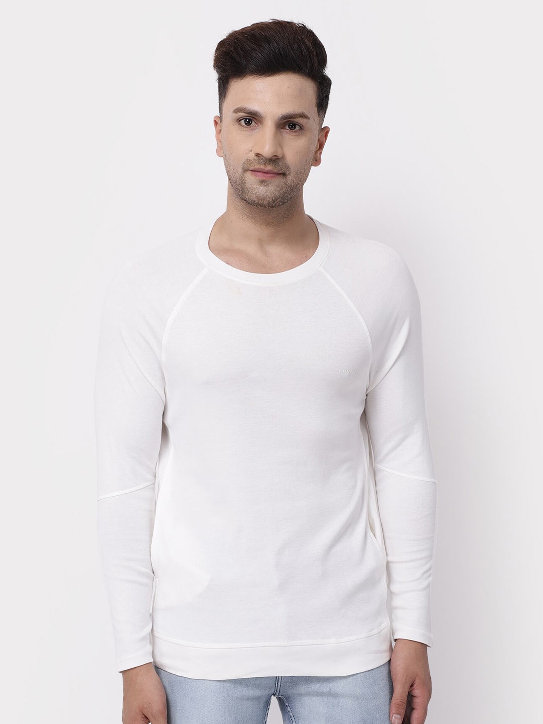 

Blackberrys Men White Slim Fit Cotton T-shirt