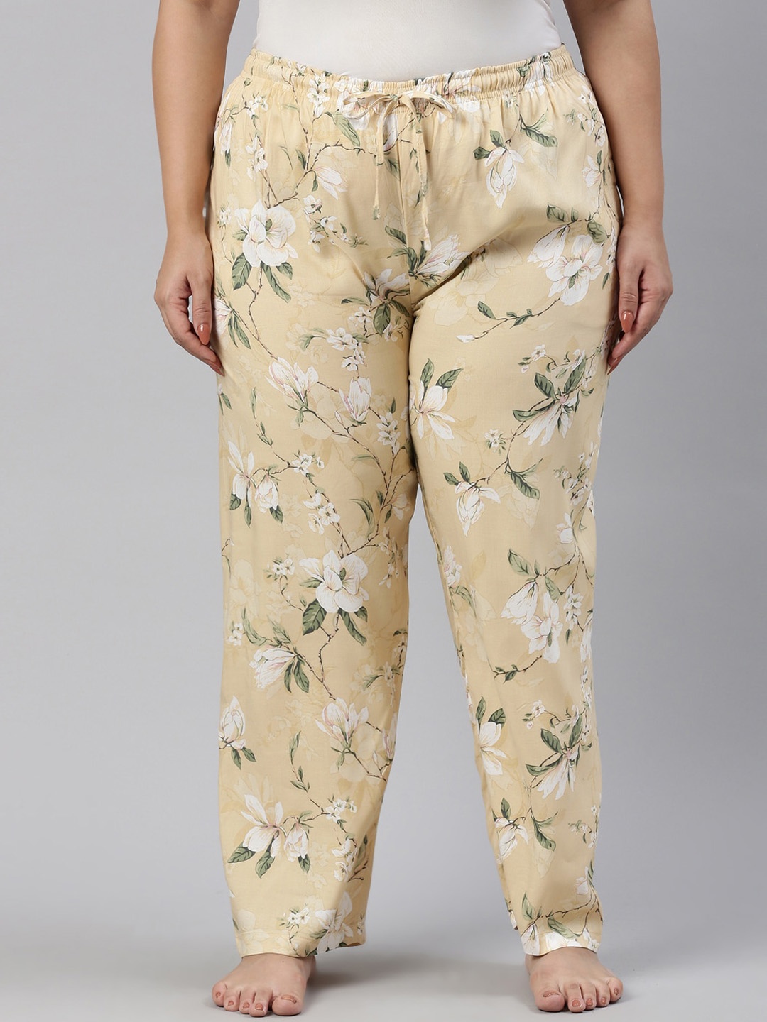 

Go Colors Women Yellow & White Printed Relaxed-Fit Lounge Pants