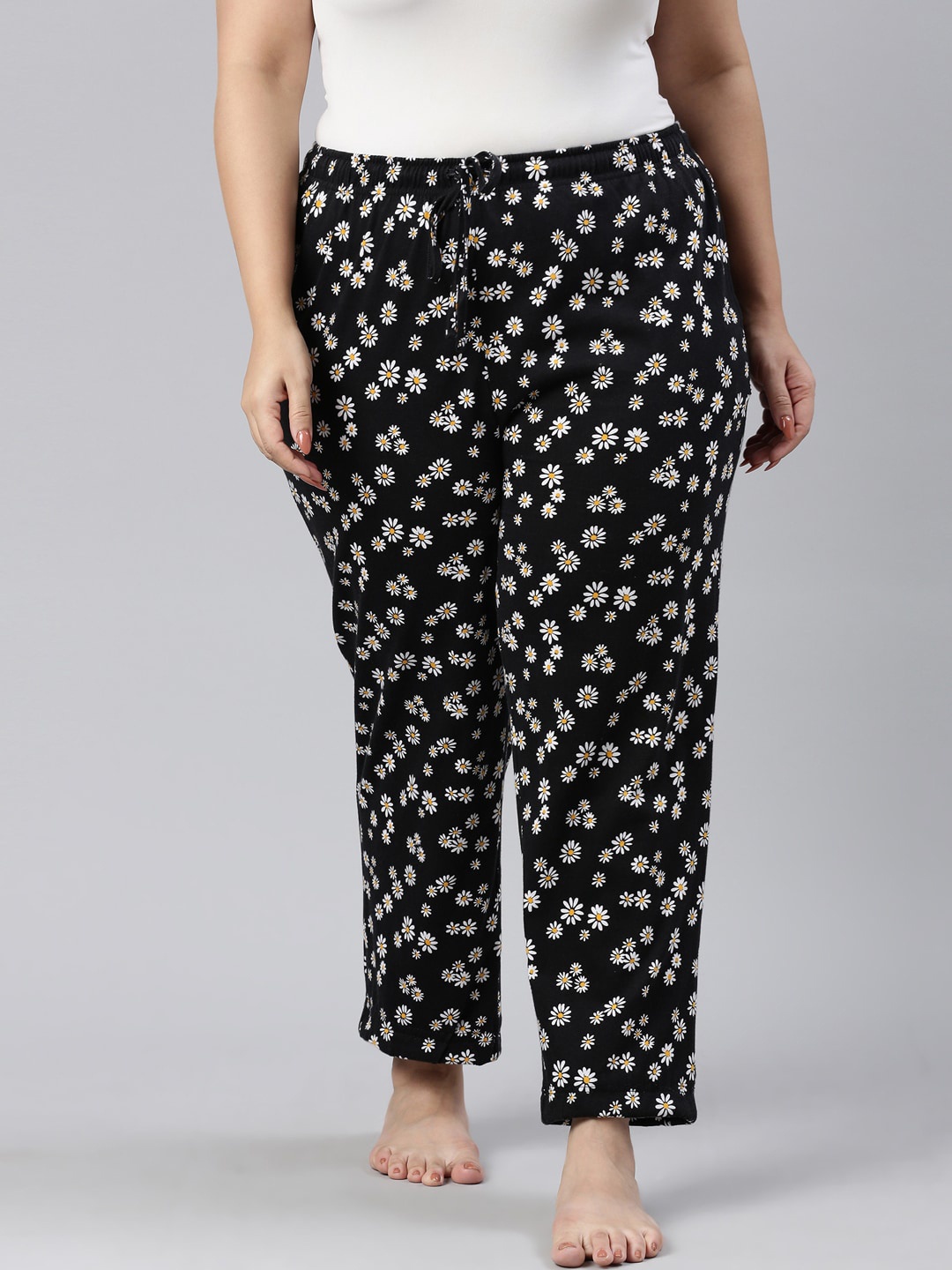 

Go Colors Women Black Floral Printed Cotton Lounge Pants